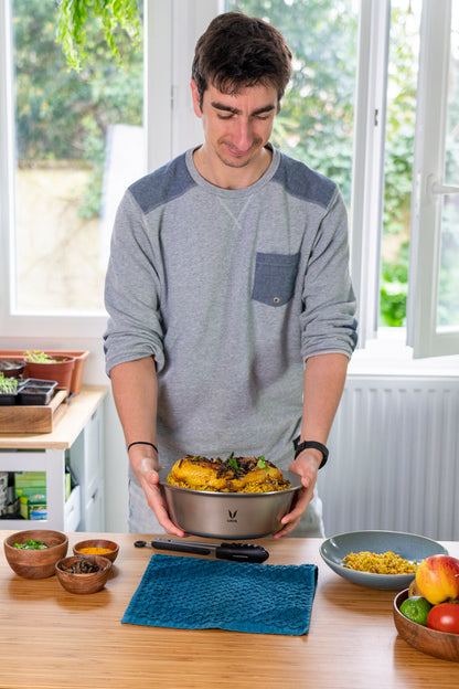 HauteCase - Kaserol Bertebat Keluli Tahan Karat Dengan Tudung | Periuk Kes Panas dan Bekas Makanan Termos | Kuali Periuk Kaserol Panas dengan Tudung 1.5L + Tudung Tindanan 