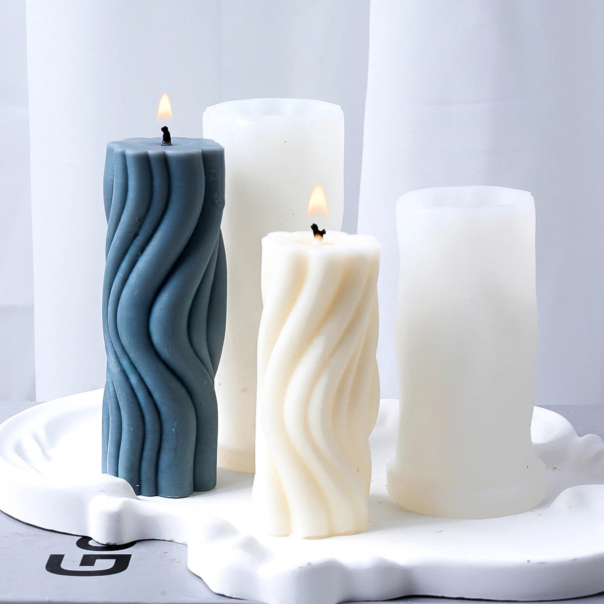 Wavy Stripe Silicone Candle Mold – Elegant DIY Twisted Pillar Candlestick Maker