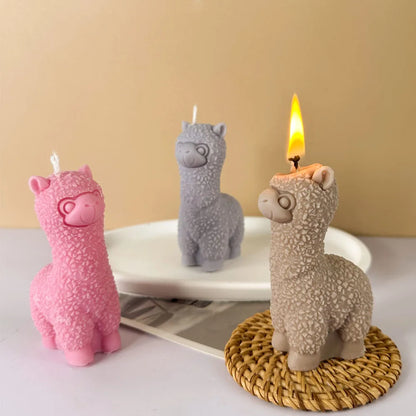 3D Cute Alpaca Silicone Mold – DIY Candle, Soap & Resin Craft Mold for Home Décor & Gifts