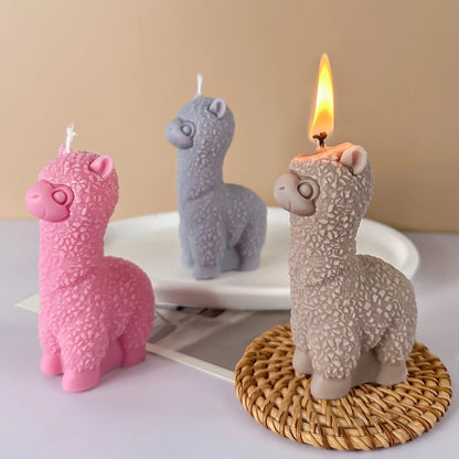 3D Cute Alpaca Silicone Mold – DIY Candle, Soap & Resin Craft Mold for Home Décor & Gifts