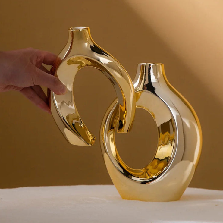 Hollow Out Embrace Ceramic Vase – Modern Irregular Cross-Shaped Tubular Design