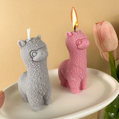 3D Cute Alpaca Silicone Mold – DIY Candle, Soap & Resin Craft Mold for Home Décor & Gifts