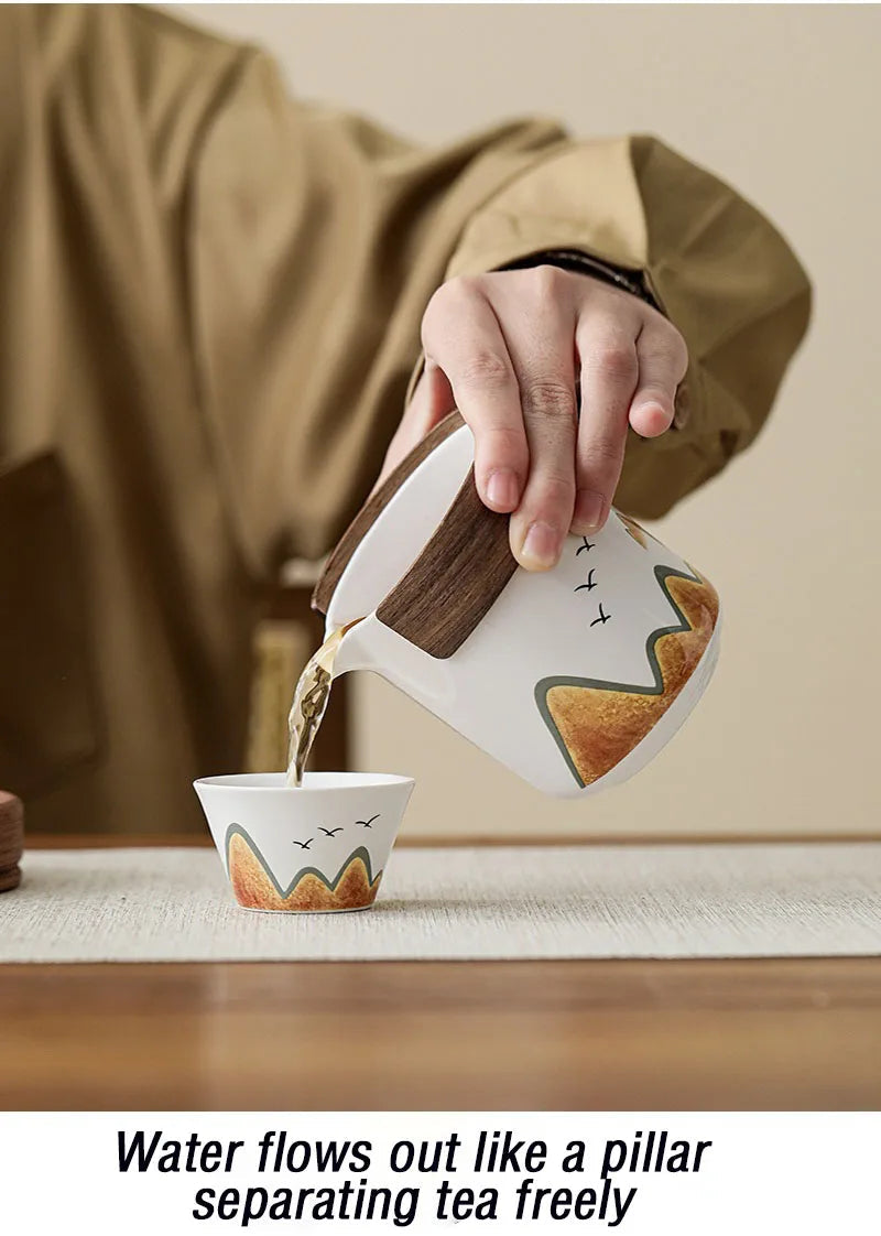 Elegant Chinese-Style Ceramic Tea Set – 4 Cups, Teapot & Tea Canister in Gift Box